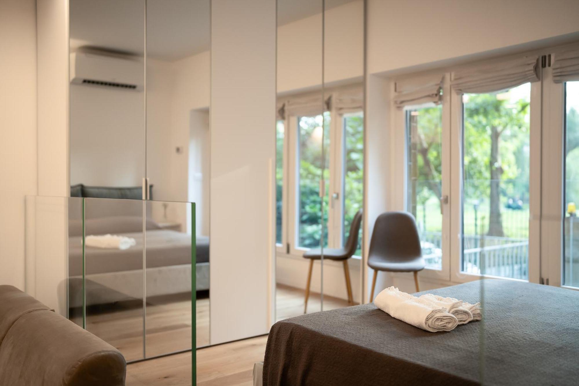 Appartamento In Centro Vista Parco - Biancospino Apartments Milánó Kültér fotó